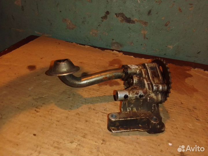 Маслонасос 1.6 AKL Skoda Octavia