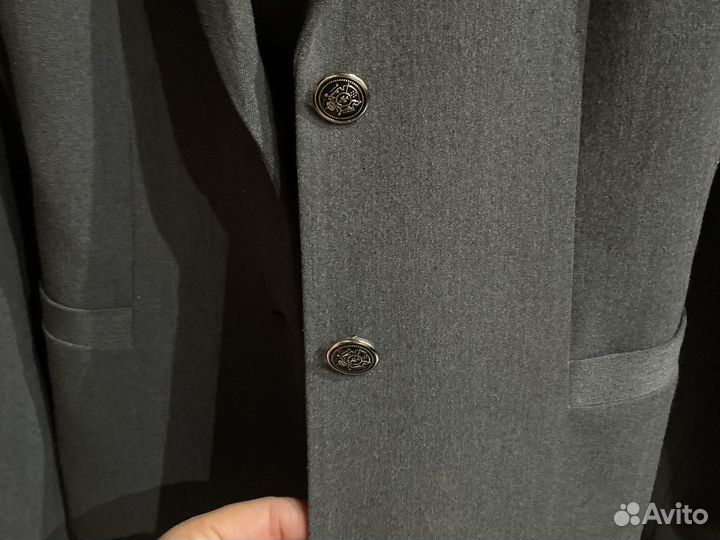 Пиджак серый,р-р152,блузка в подарок