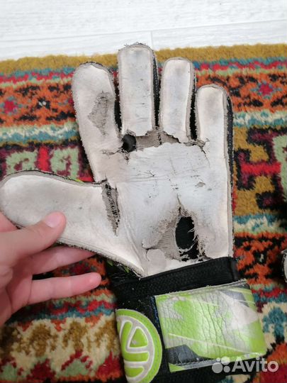 Футбольные перчатки Larsen