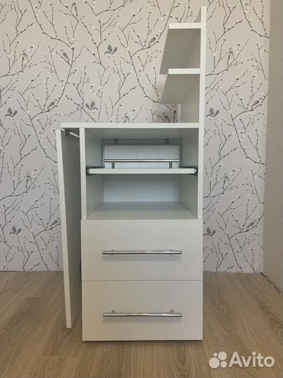 Стол для маникюра складной