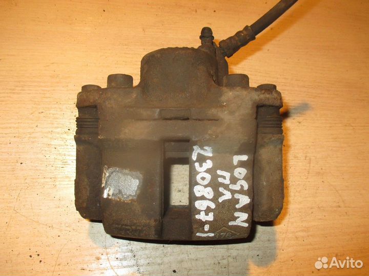 Суппорт передний левый (Renault Logan)