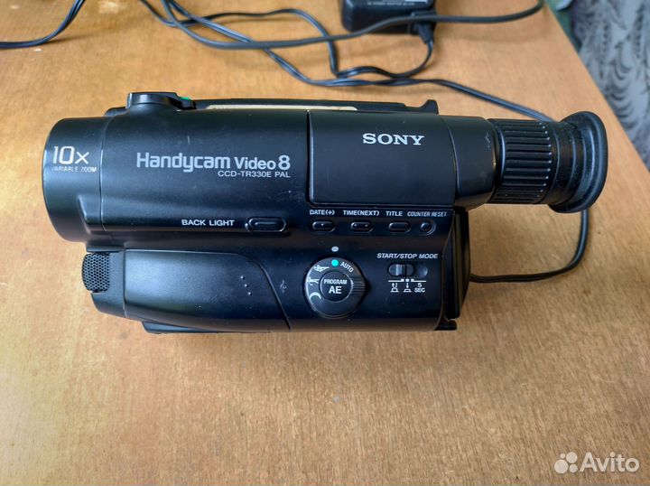Видеокамера Sony Handycam video 8 CCD-TR330E PAL