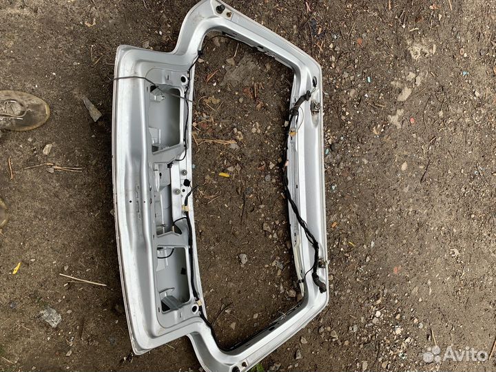 Golf 4 крышка багажника