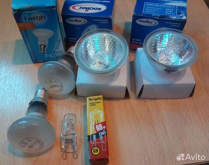 Розетка, выключатель, лампа