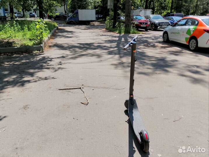 Электросамокат Ninebot KickScooter ES2