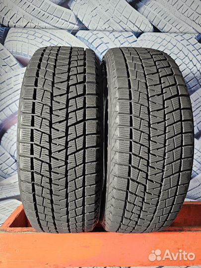 Bridgestone Blizzak DM-V1 215/60 R17