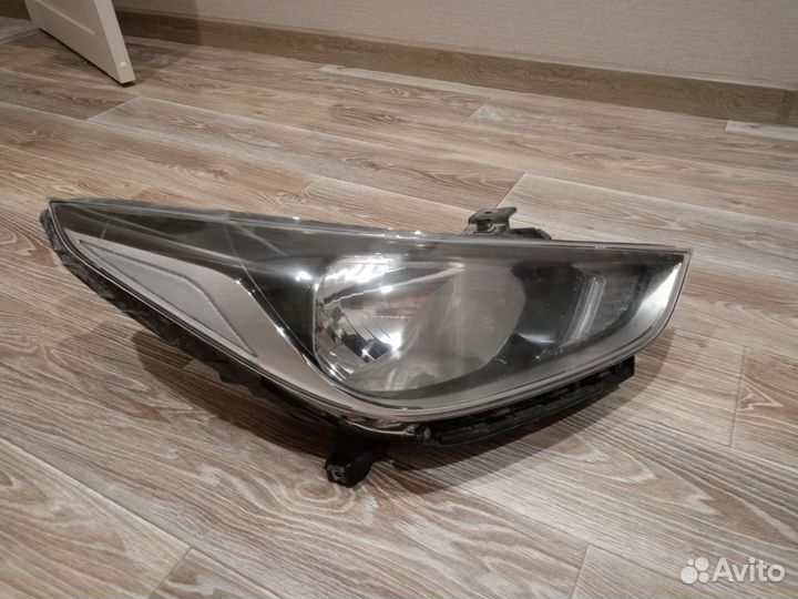 Фара передняя правая на хундай Солярис 2018г
