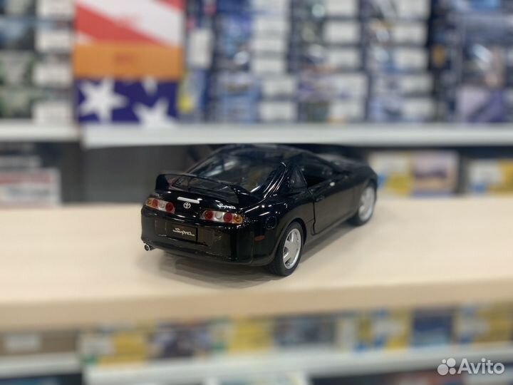 Toyota Supra 1:18