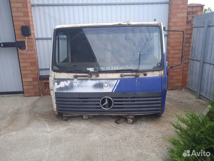 Кабина в разбор Мерседес 814