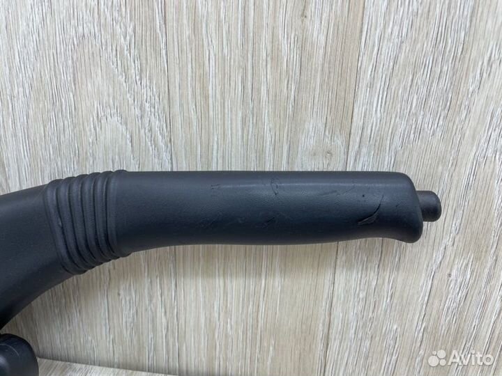 Рычаг стояночного тормоза Nissan Terrano D10