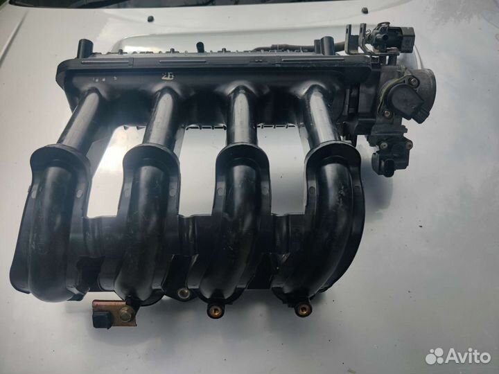 Впускной коллектор Honda fit