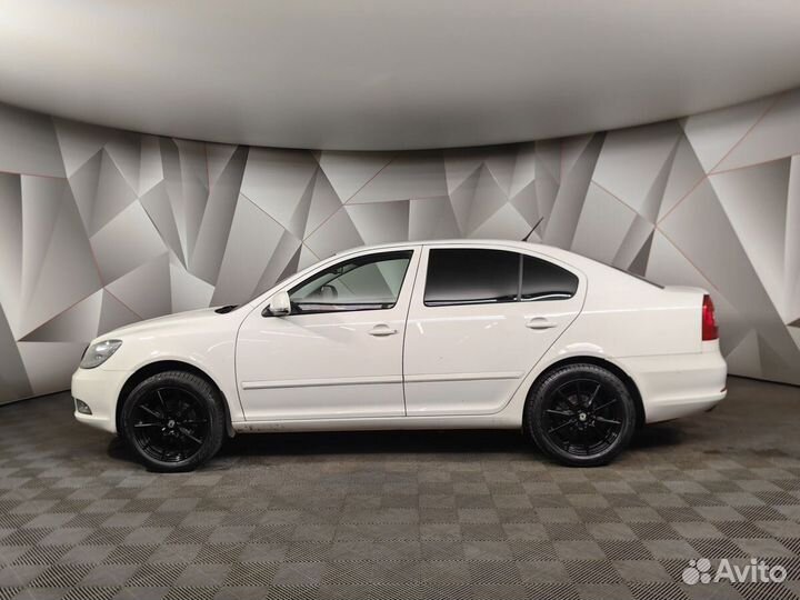Skoda Octavia 1.6 AT, 2013, 82 195 км