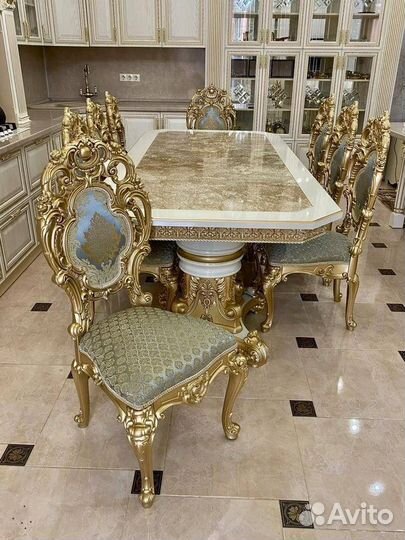 Кухонный стол/стол и стулья