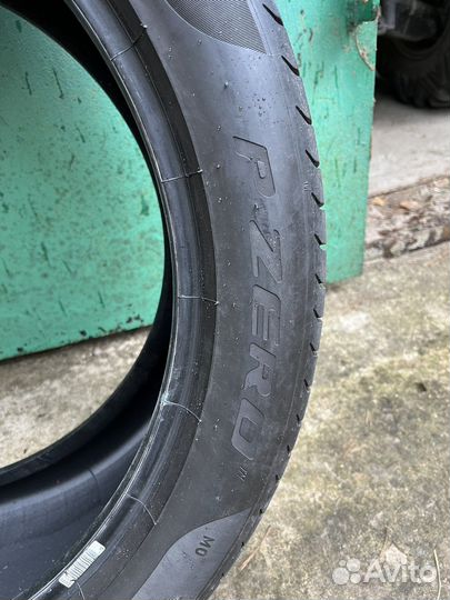 Pirelli P Zero 285/40 R22 и 325/35 R22 110Y