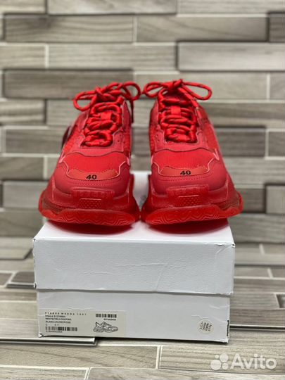 Кроссовки Balenciaga Triple-S Clear Sole Red