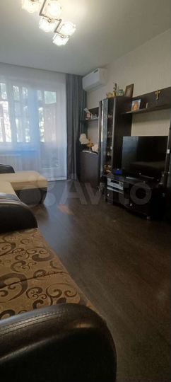 2-к. квартира, 50 м², 1/9 эт.