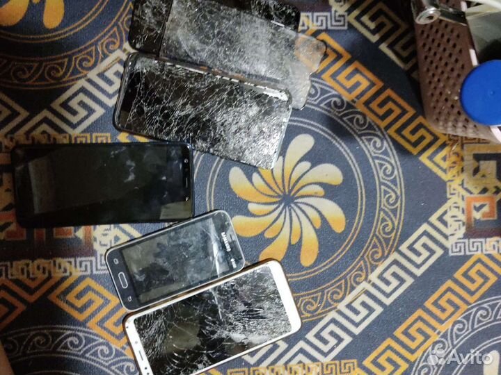 Телефоны на запчасти или под восстановление