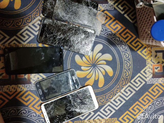 Телефоны на запчасти или под восстановление