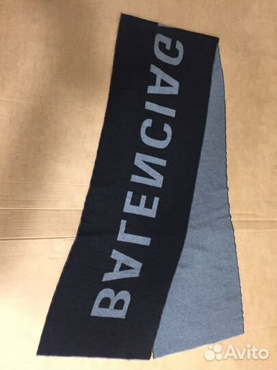 Шарф Balenciaga