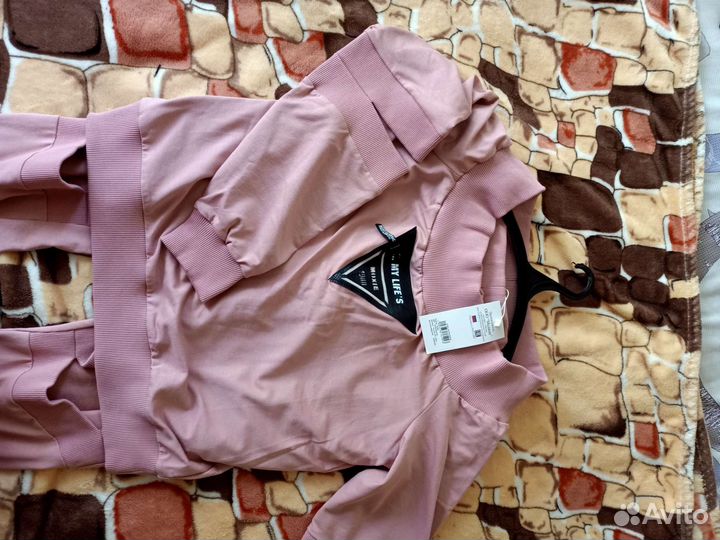 Спортивный костюм женский новый