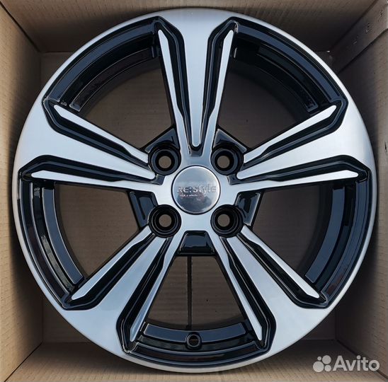 Kia Rio, Hyundai Solaris R15 новые