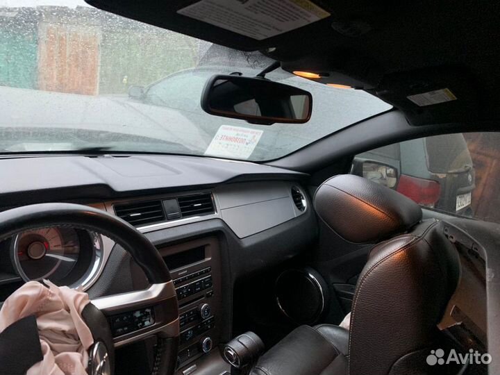 Торпеда Форд Мустанг 2011 год