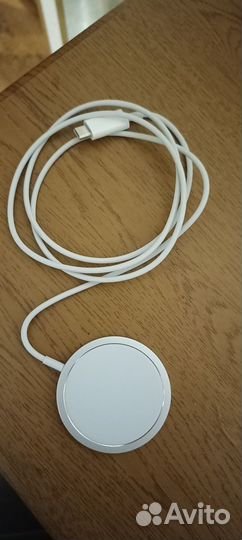 Apple mag safe charger