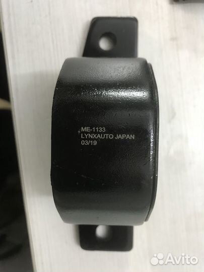 Опора двигателя правая для Nissan Primera P12E