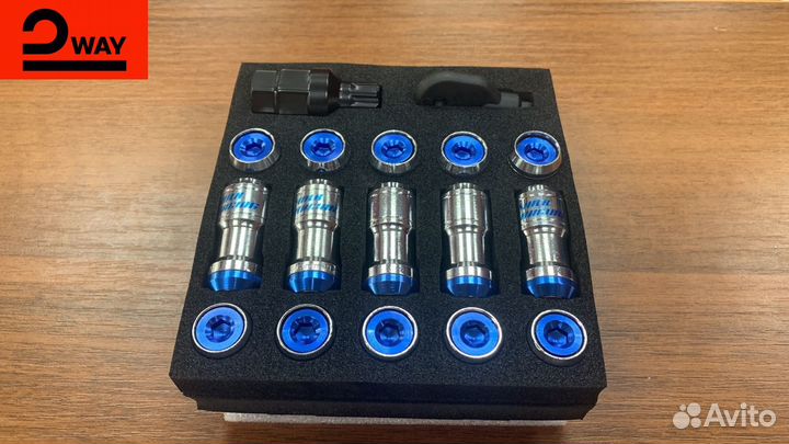 Гайки Volk Racing синие