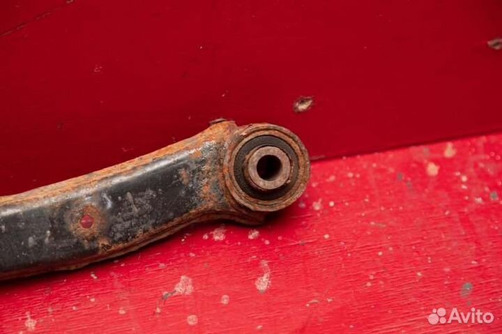 Рычаг подвески задний правый Kia Ceed 1G G4FC 1.6