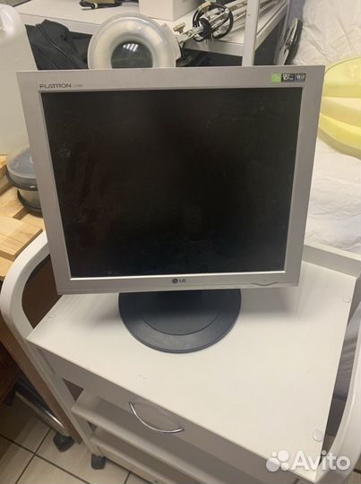 Монитор lg flatron l1732s