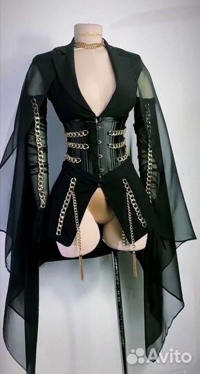 Сценические костюмы