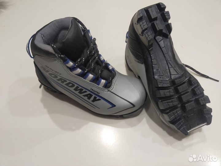 Ботинки лыжные 30 размер