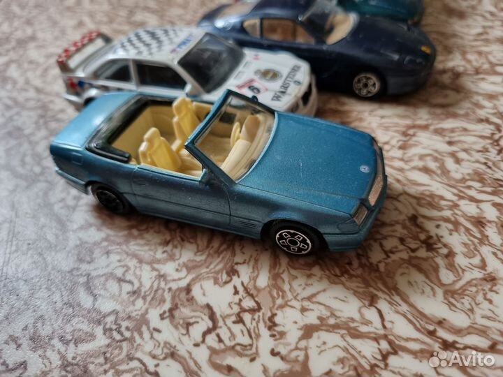 Модели машин Burago 1:43 без коробок