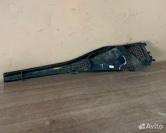 Жабо Logan Sandero левая сторона