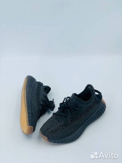 Adidas yeezy boost 350 детские чёрные разм. 28