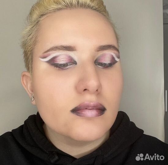 Стилист-визажист/ имиджмейкер