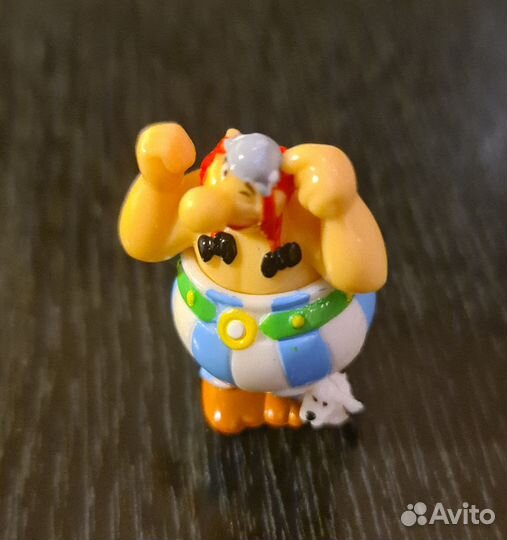 Игрушки из киндера