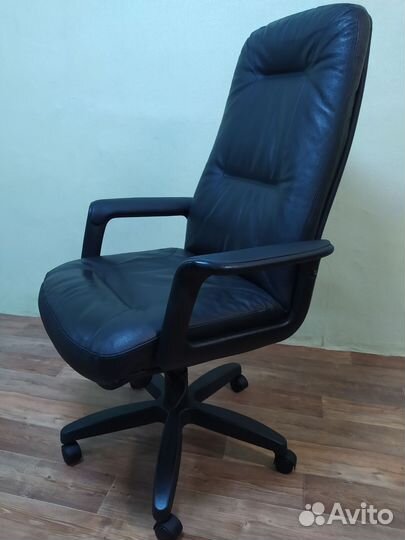 Кресло руководителя (кожа)