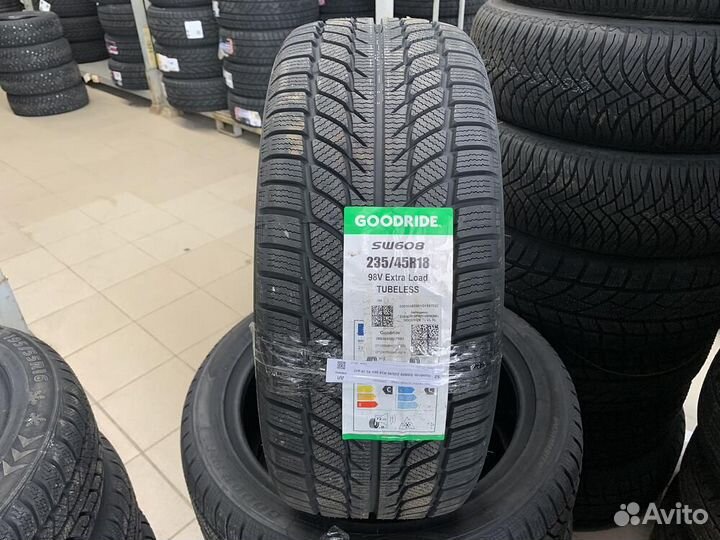 Goodride SW 608 235/45 R18 98V