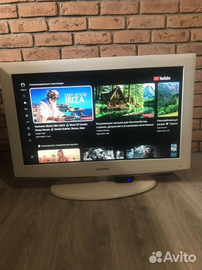 Тв -Samsung 32 (81см)