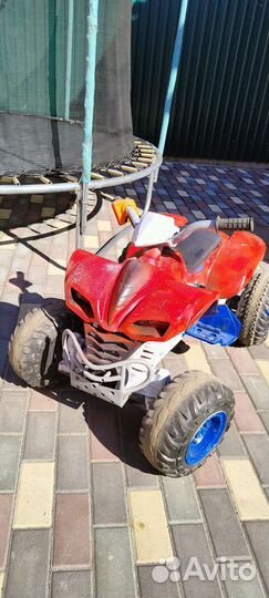 Детский квадроцикл на аккумуляторе
