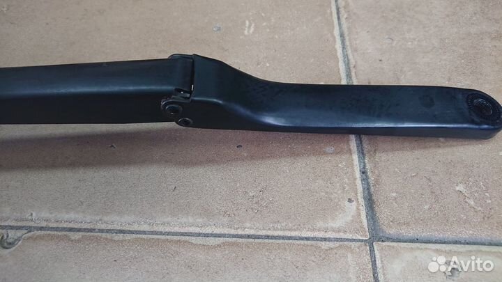 Рычаг / поводок стеклоочистителя бмв Х5 Е53