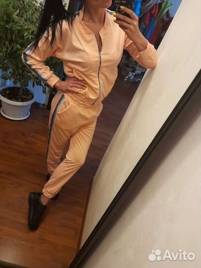 Костюм спортивный