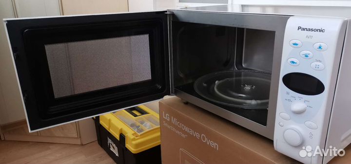 Микроволновая печь Panasonic nn-q553wf