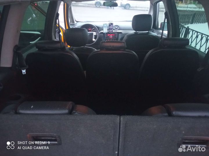 Услуга перевозки минивэн, комфорт+, и универсалы