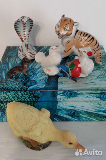 Статуэтки разные