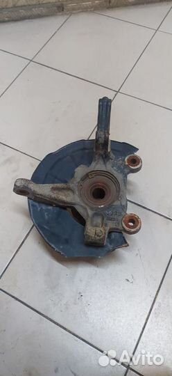 Кулак поворотный передний левый Chevrolet Cobalt