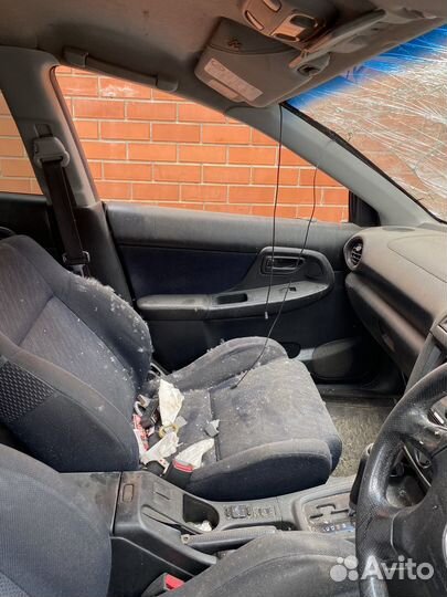Subaru Impreza 2.0 AT, 2000, битый, 100 000 км