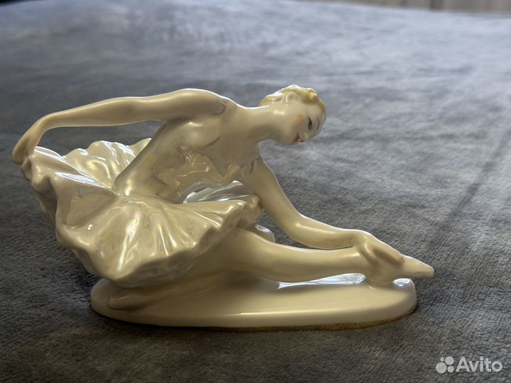 Статуэтка балерина фарфор